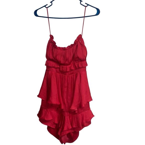462. Saints + secret Romantic Gathered Bust Open Back Romper Red size Large - Picture 4 of 11